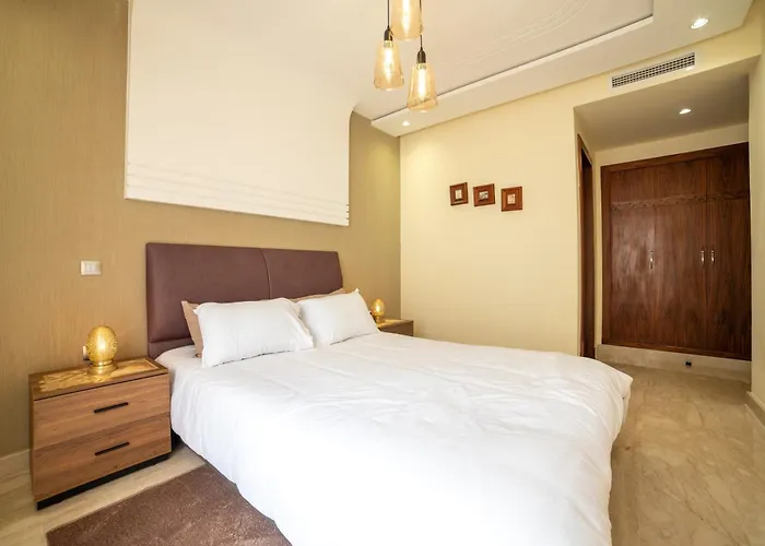 Luxury Seafront Apartment 101Sqm With 2 Bedrooms And Wi-Fi Unlimited
